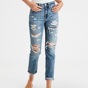 AEO Regular Distressed Tomgirl Jeans